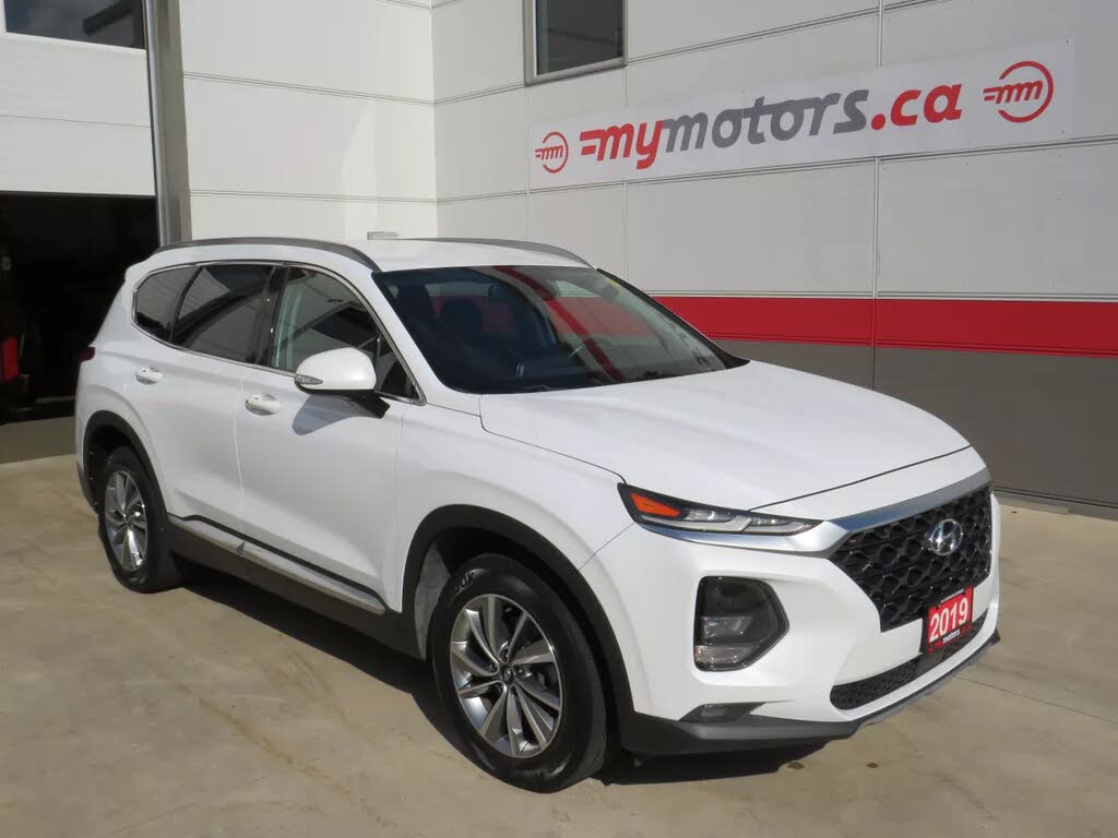 2019 Hyundai Santa Fe 2.4L Preferred AWD with Dark Chrome Accent