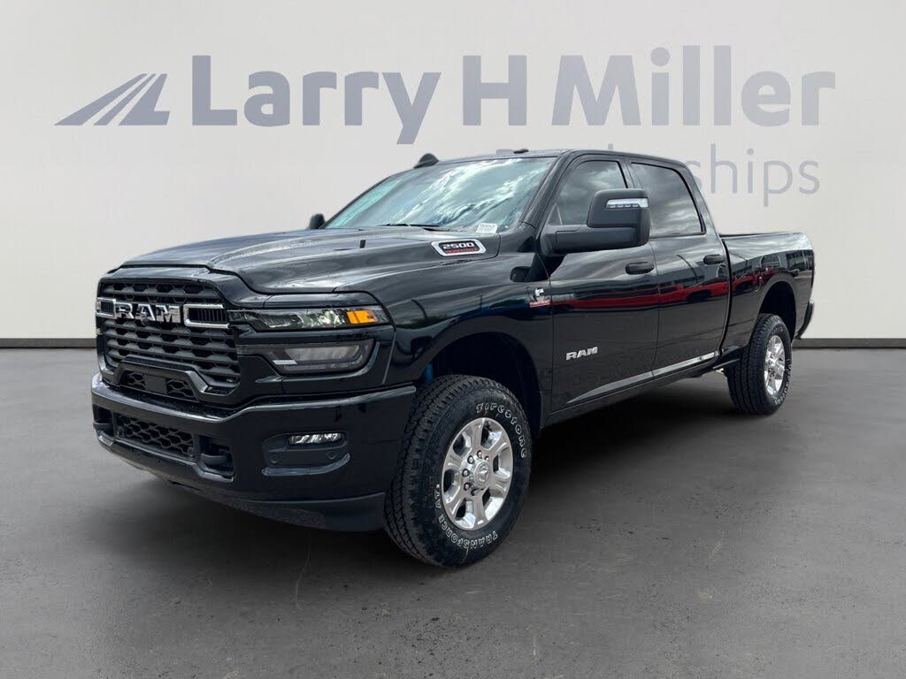 2025 RAM 2500 Big Horn Crew Cab 4WD