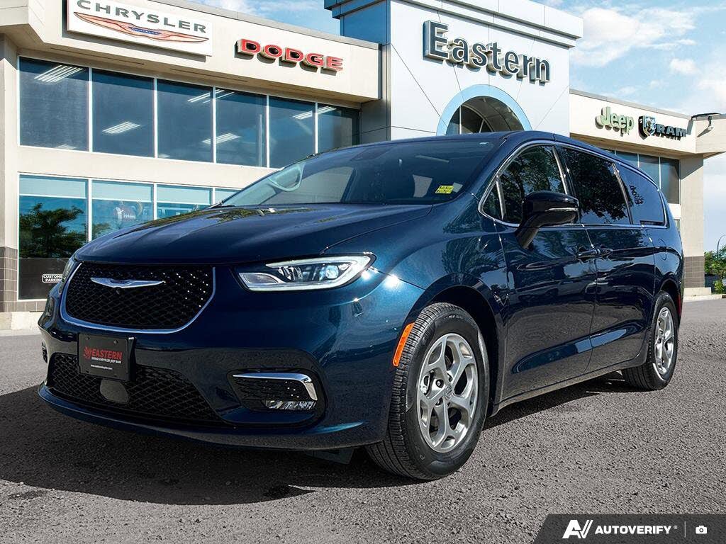 2024 Chrysler Pacifica Limited FWD