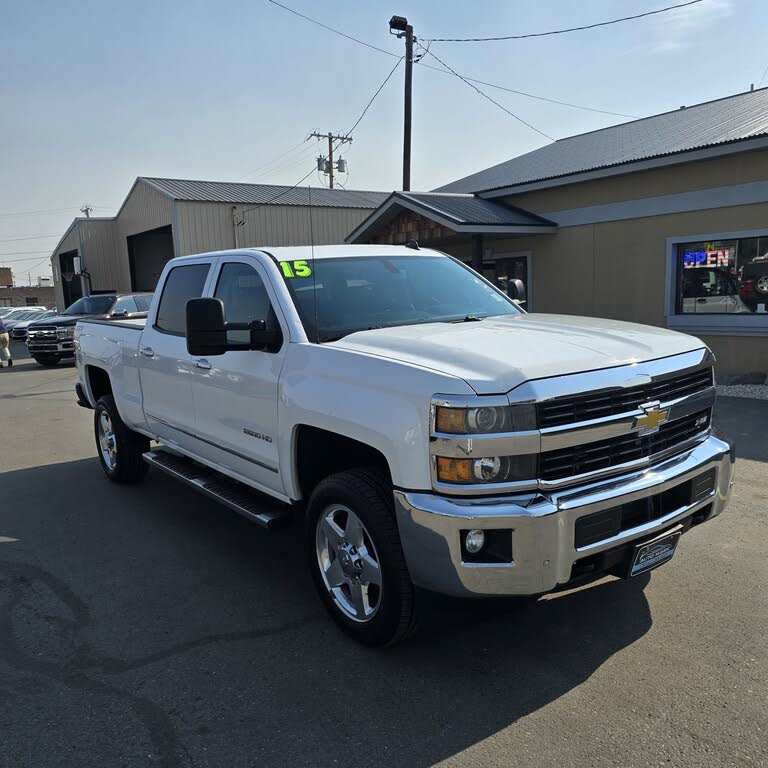2015 Chevrolet Silverado 2500HD LTZ Crew Cab 4WD
