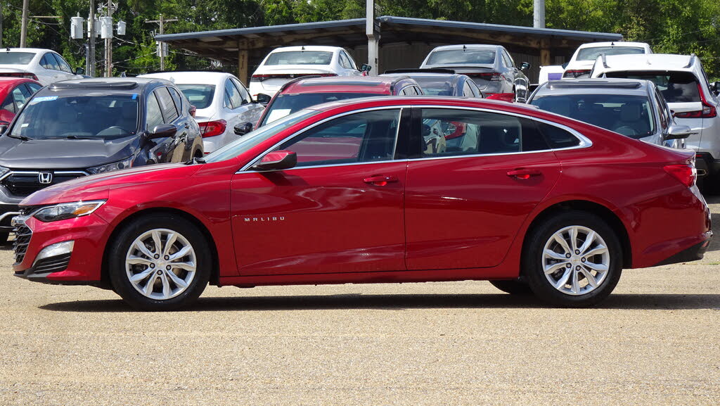 2024 Chevrolet Malibu LT with 1LT FWD