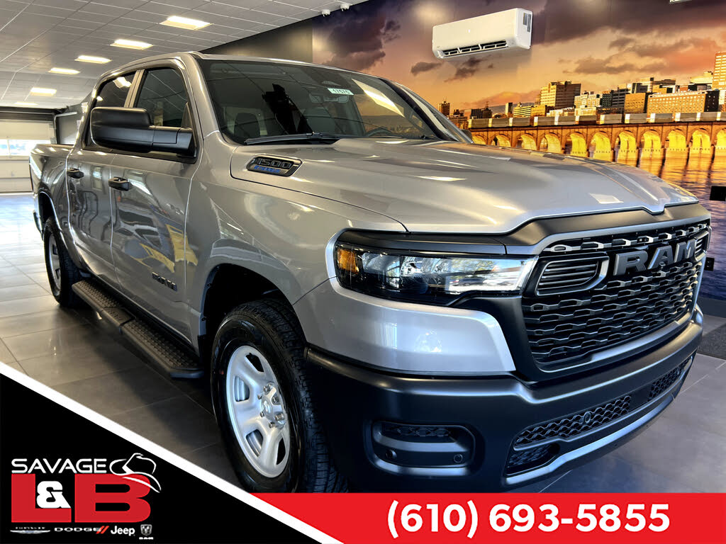 2025 RAM 1500 Tradesman Crew Cab 4WD