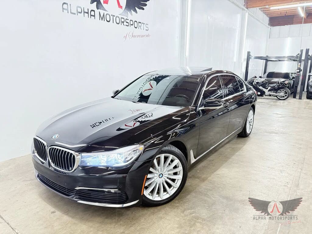 2018 BMW 7 Series 740i RWD