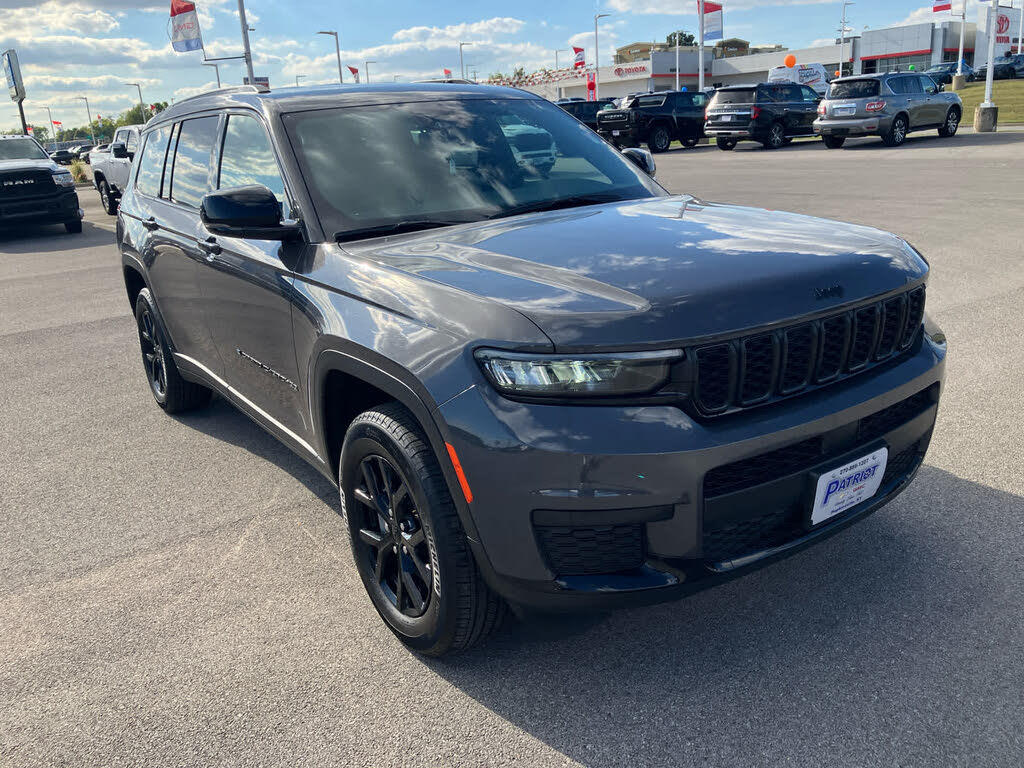 2024 Jeep Grand Cherokee L Altitude 4WD