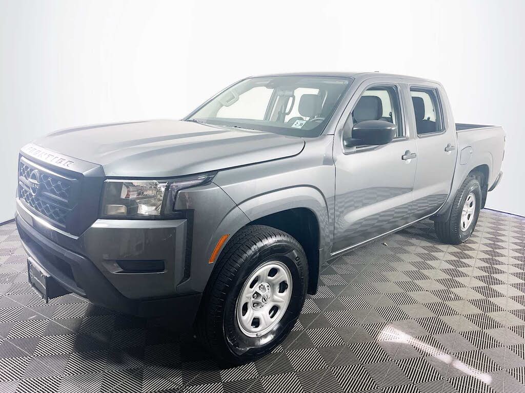2024 Nissan Frontier S Crew Cab 4WD