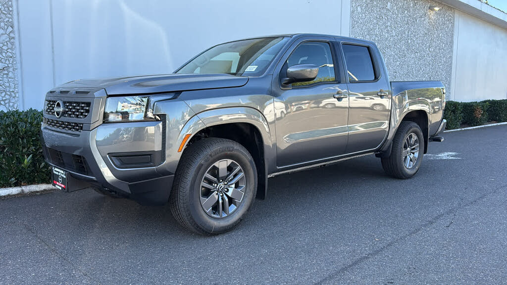 2025 Nissan Frontier SV Crew Cab 4WD