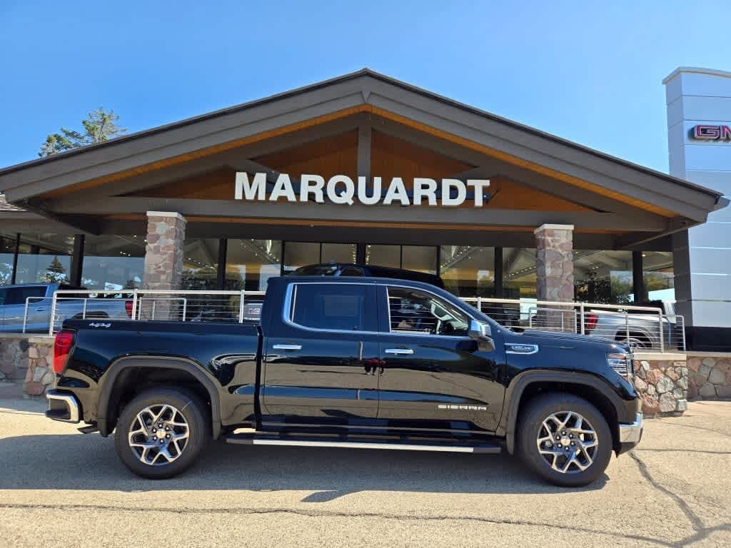 2026 GMC Sierra 1500 SLT Crew Cab 4WD