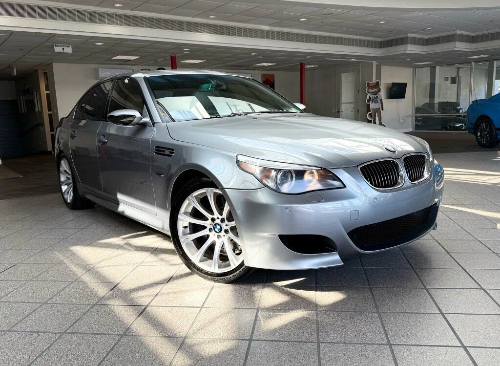 2006 BMW M5 RWD