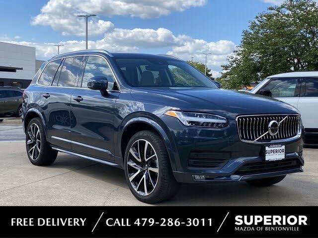 2022 Volvo XC90 T6 Momentum 7-Passenger AWD