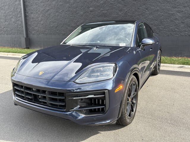 2025 Porsche Cayenne Coupe GTS AWD