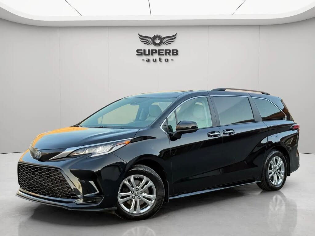 2022 Toyota Sienna XSE 7-Passenger AWD