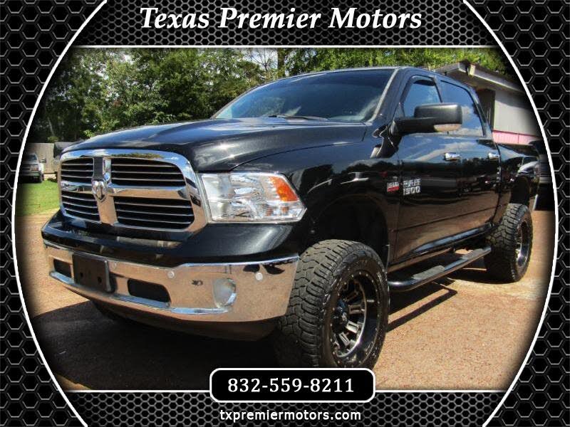 2015 RAM 1500 Lone Star Crew Cab 4WD