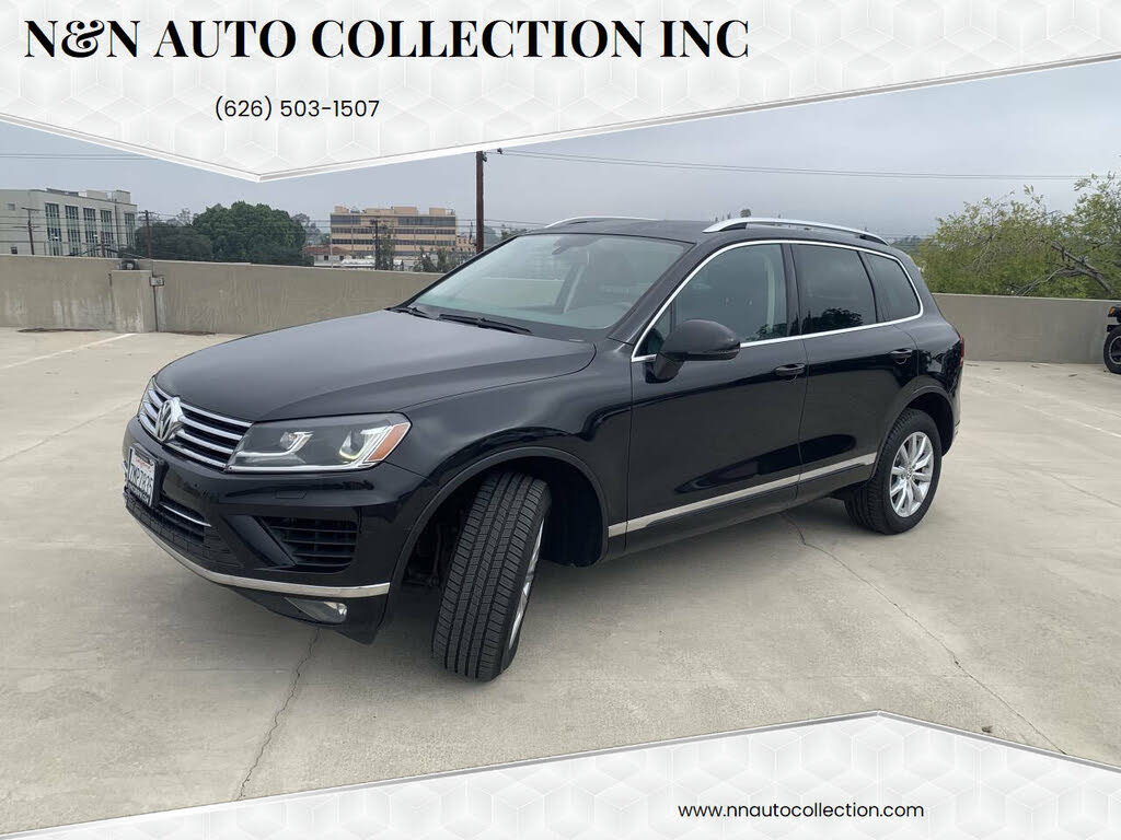 2016 Volkswagen Touareg VR6 Sport with Tech