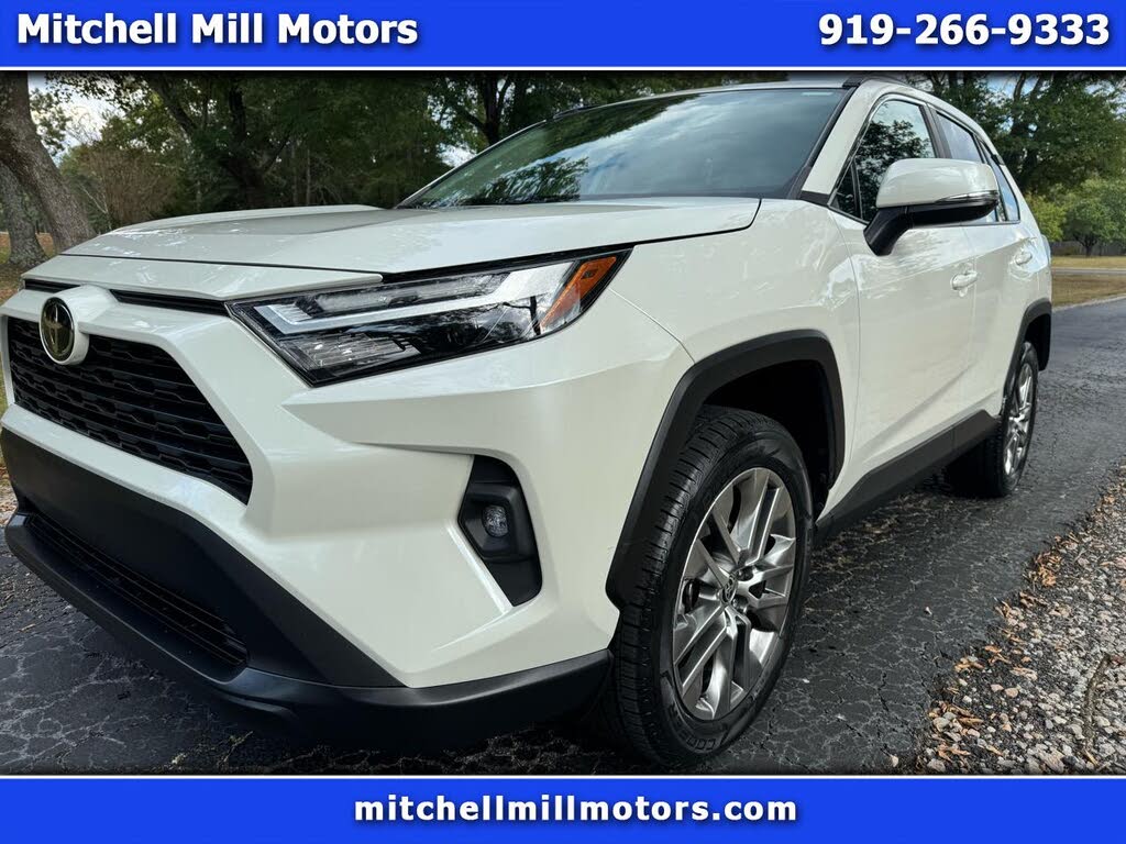 2022 Toyota RAV4 XLE Premium FWD