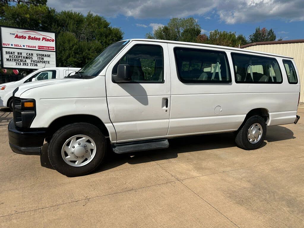 2012 Ford E-Series E-350 XL Super Duty Extended Passenger Van