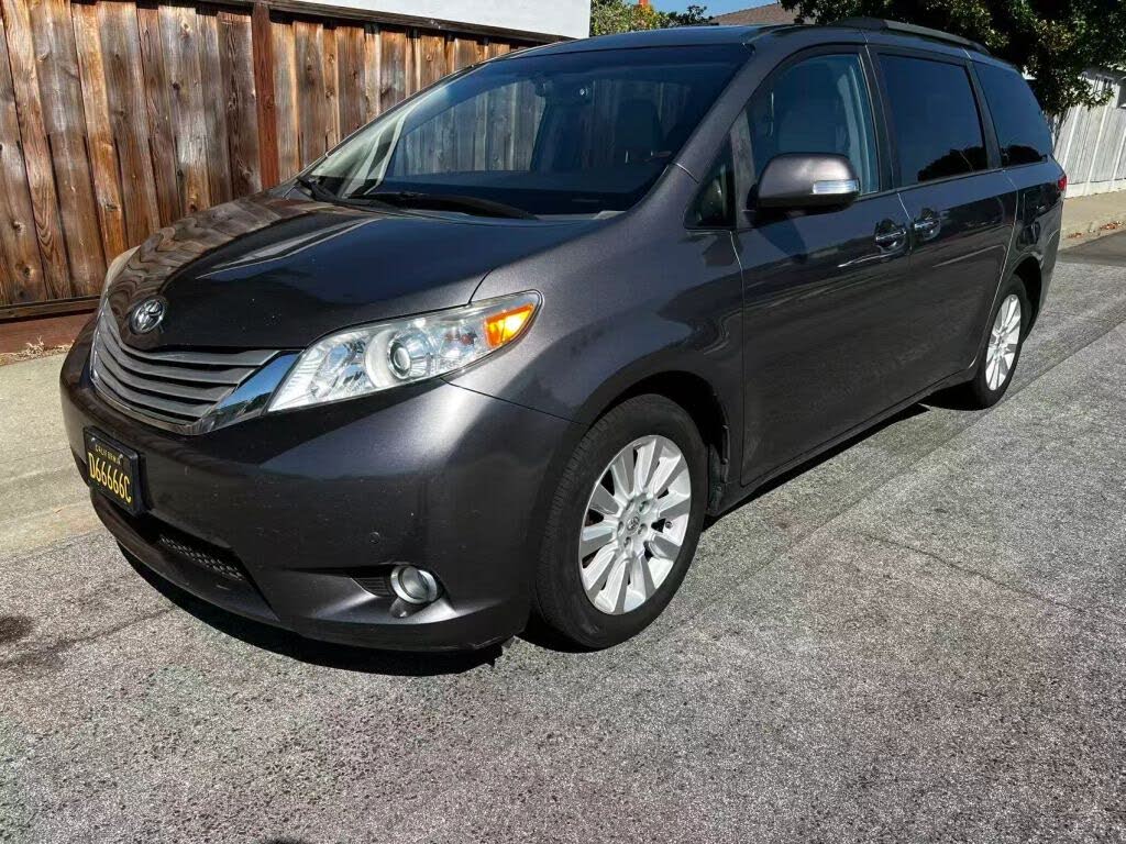 2014 Toyota Sienna Limited 7-Passenger