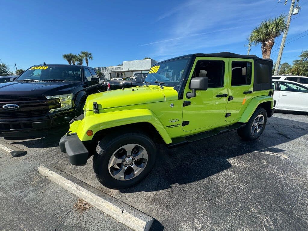2016 Jeep Wrangler Unlimited Sahara 4WD