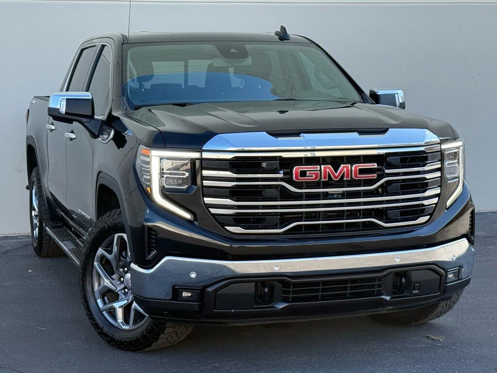2022 GMC Sierra 1500 SLT Crew Cab 4WD