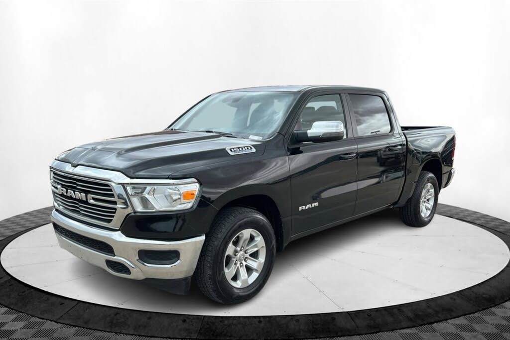 2024 RAM 1500 Laramie Crew Cab 4WD