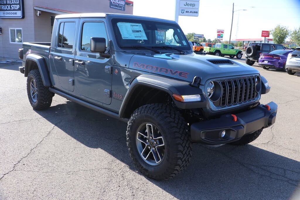2025 Jeep Gladiator Mojave Crew Cab 4WD