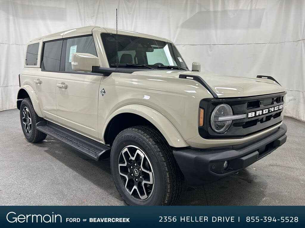 2025 Ford Bronco Outer Banks 4-Door 4WD