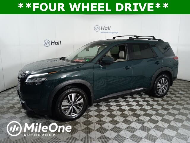 2022 Nissan Pathfinder SL 4WD