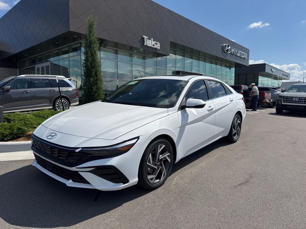 2025 Hyundai Elantra Hybrid Limited FWD