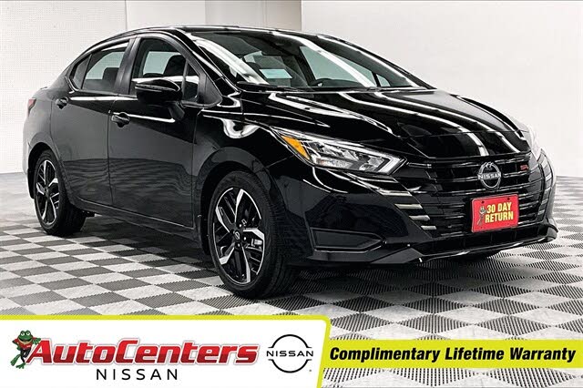 2025 Nissan Versa SR FWD