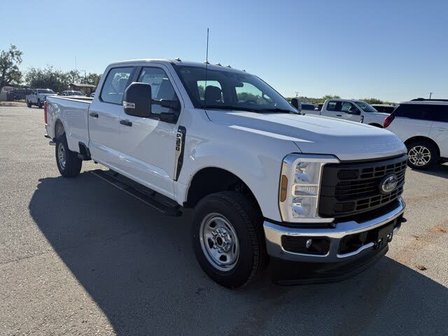 2026 Ford F-350 Super Duty XL Crew Cab 4WD