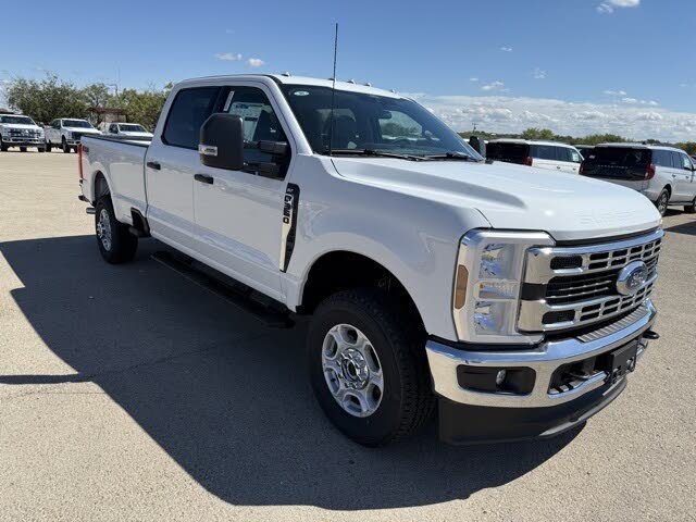 2026 Ford F-350 Super Duty XLT Crew Cab 4WD