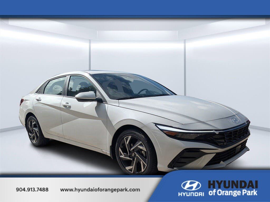 2025 Hyundai Elantra SEL Convenience FWD
