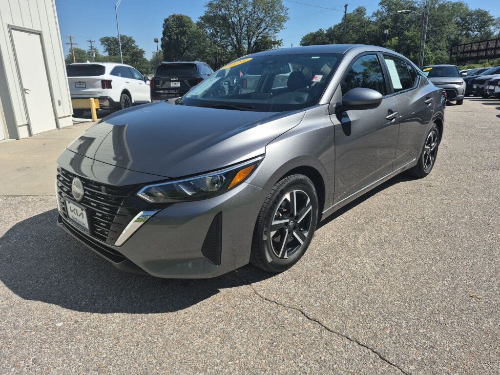 2024 Nissan Sentra SV FWD