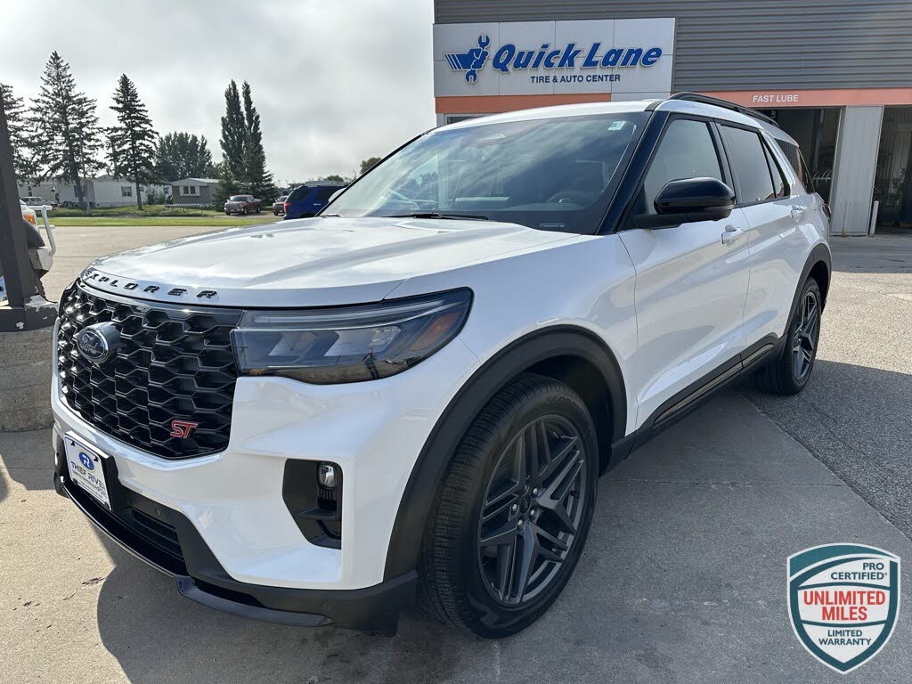 2025 Ford Explorer ST AWD