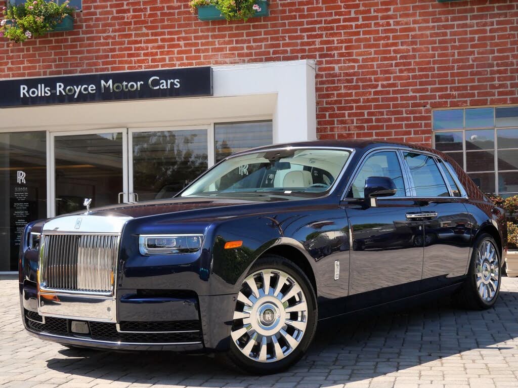 2025 Rolls-Royce Phantom RWD