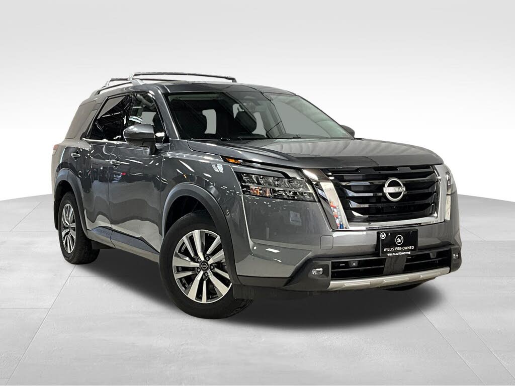 2023 Nissan Pathfinder SL 4WD