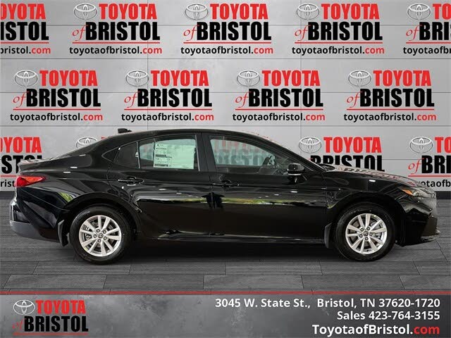 2025 Toyota Camry LE AWD