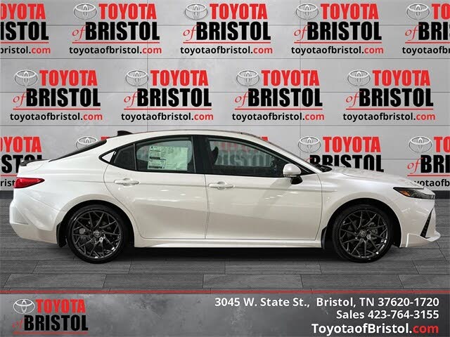 2025 Toyota Camry XSE FWD
