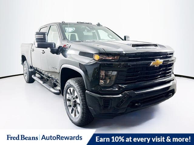 2025 Chevrolet Silverado 2500HD Custom Crew Cab 4WD