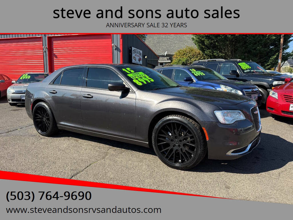 2015 Chrysler 300 Limited RWD