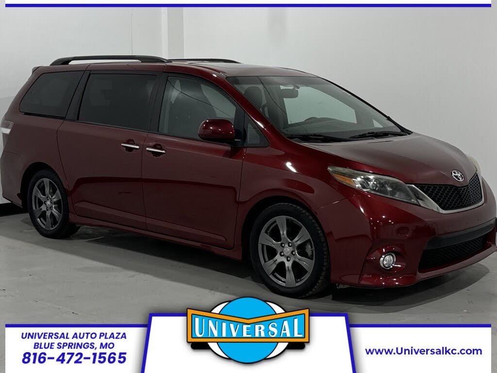 2017 Toyota Sienna SE Premium 8-Passenger FWD