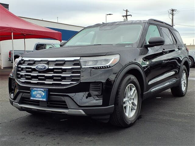 2025 Ford Explorer Active RWD