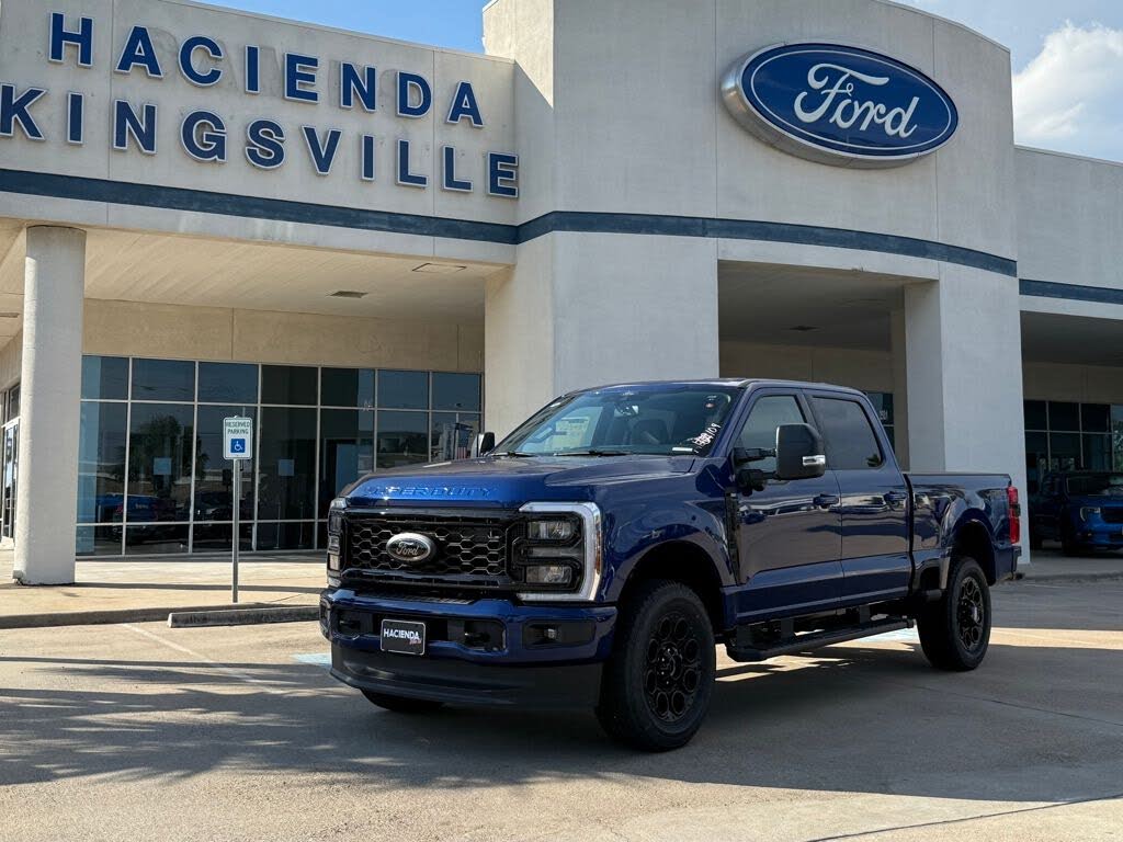 2026 Ford F-250 Super Duty XLT Crew Cab 4WD