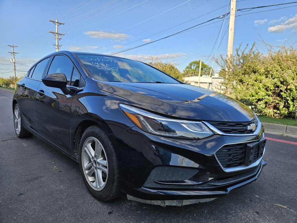 2017 Chevrolet Cruze LT Hatchback FWD