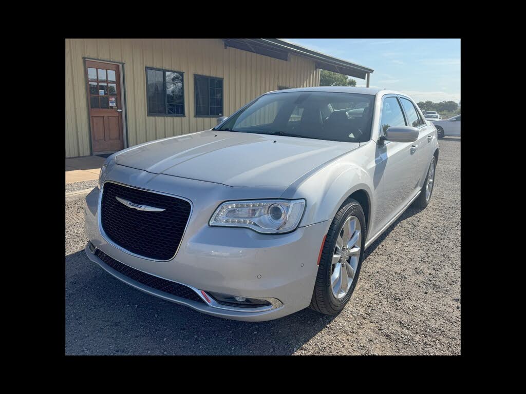 2021 Chrysler 300 Touring L AWD