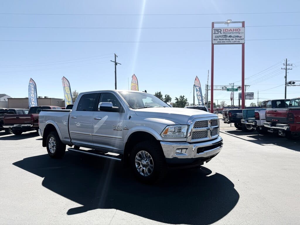 2018 RAM 3500 Laramie Crew Cab 4WD
