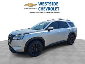 Nissan Pathfinder SV FWD