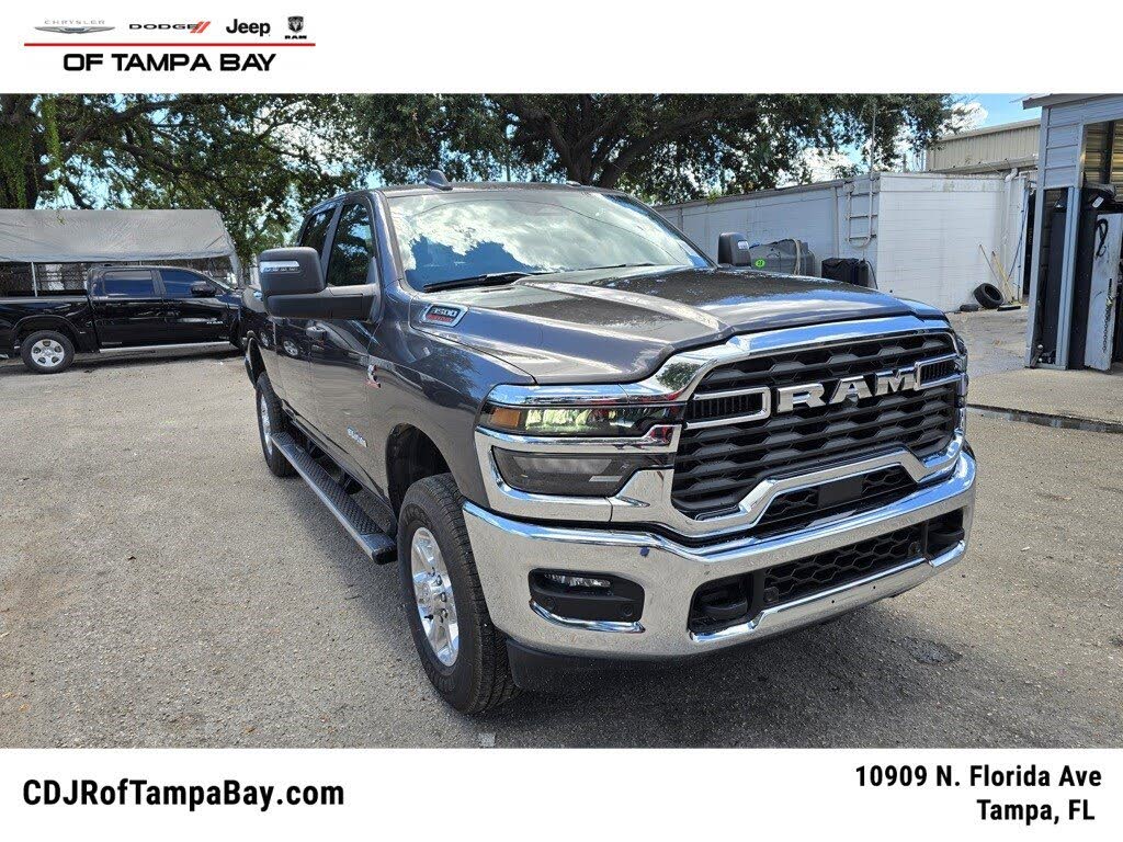 2026 RAM 3500 Big Horn Crew Cab 4WD