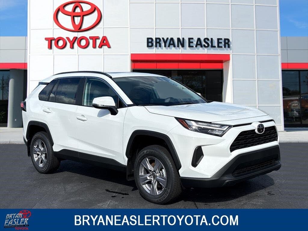 2025 Toyota RAV4 XLE AWD