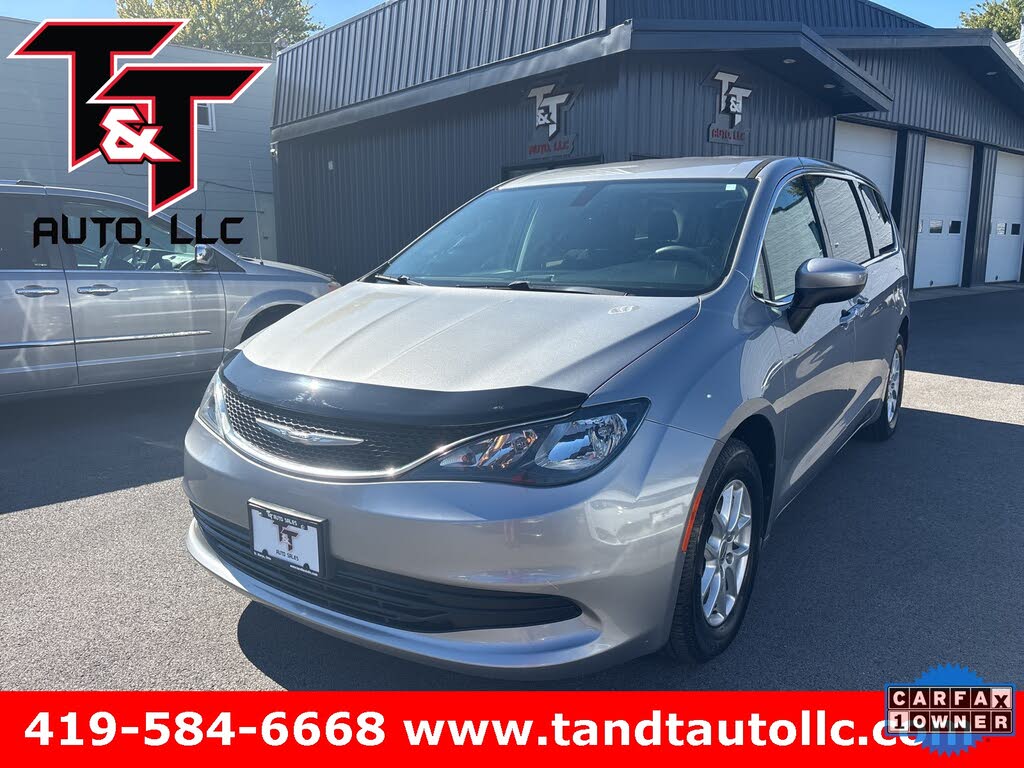 2017 Chrysler Pacifica Touring FWD