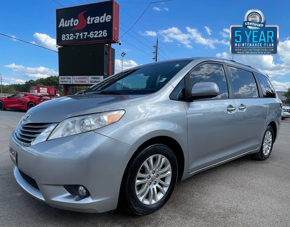 2016 Toyota Sienna XLE Premium 8-Passenger